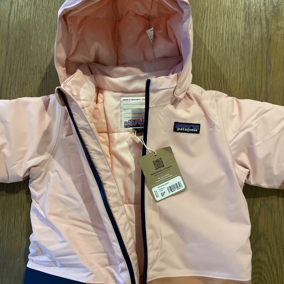 PATAGONIA snowsuit NWT - Picture 2 of 4